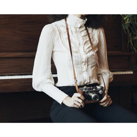 Vintage Bebe Women's Ruffle Button-Up Long Sleeve Blouse Ivory - Size XS - Picture 2 of 9